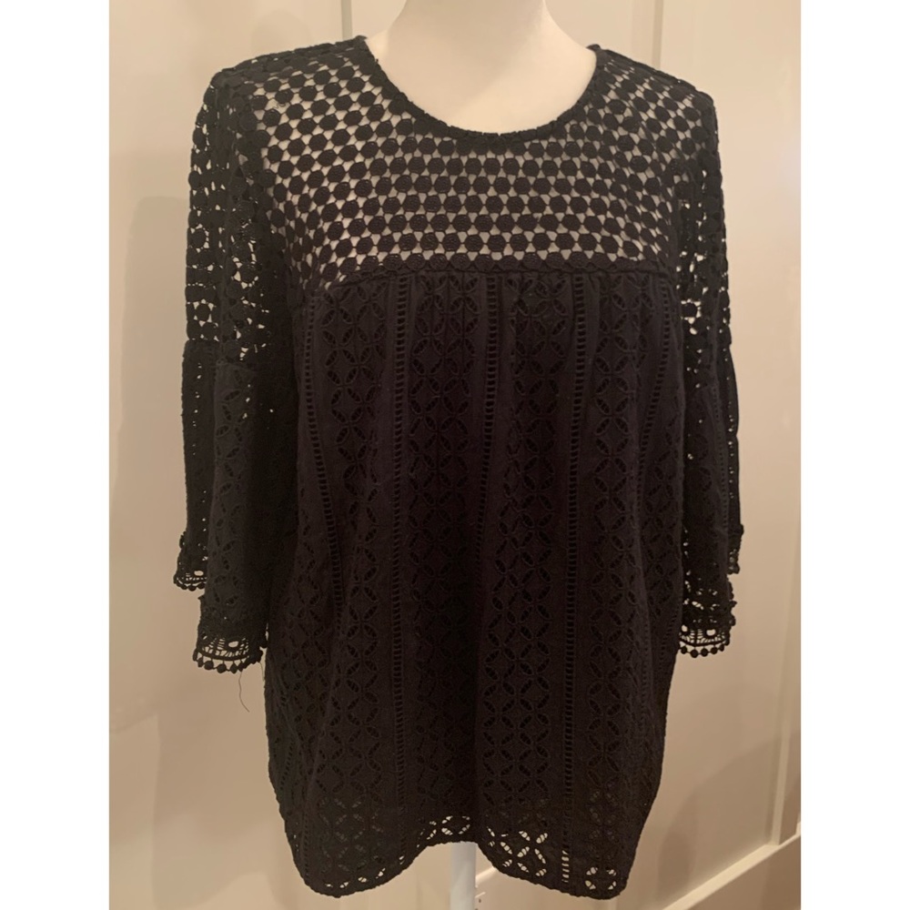 W5 Black 3/4 Length Bell Sleeve 100% Cotton Lace Top